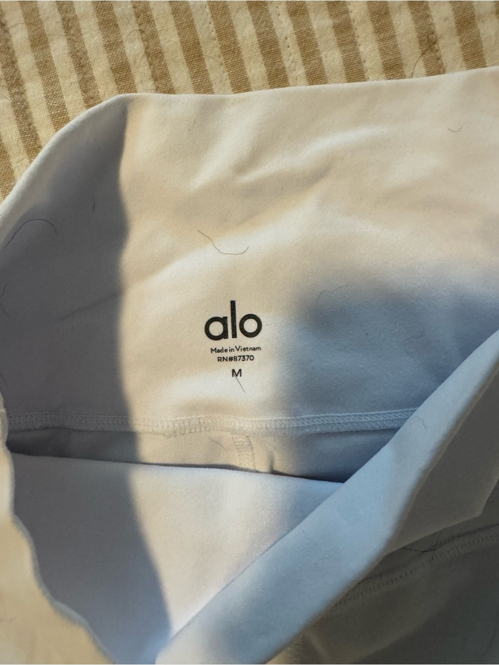 Alo leggings - Picture 2 of 3